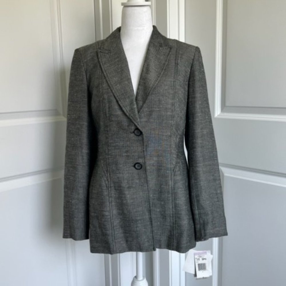 JONES NEW YORK SUIT - JACKET AND PANTS SIZE 6